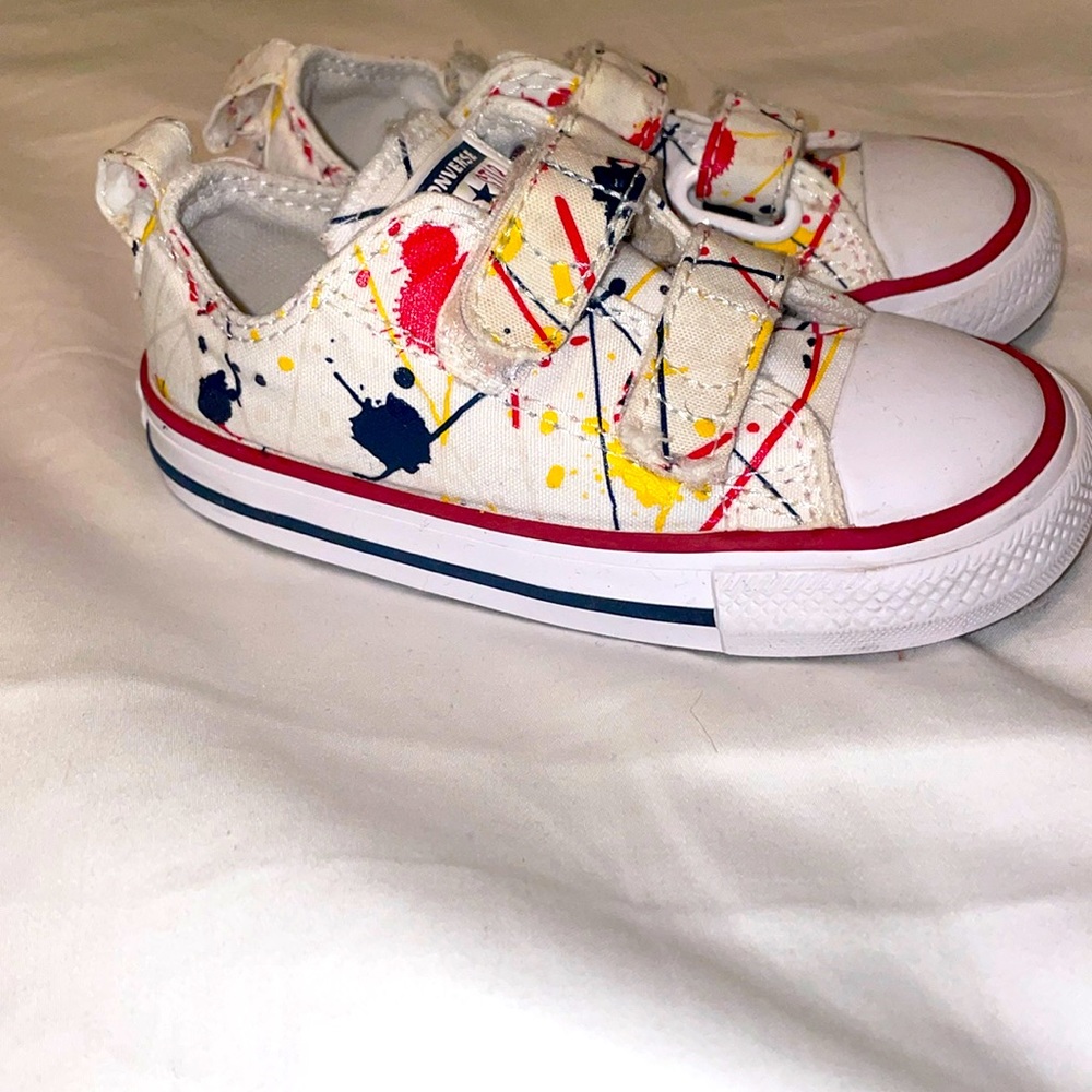 Paint splatter converse all stars